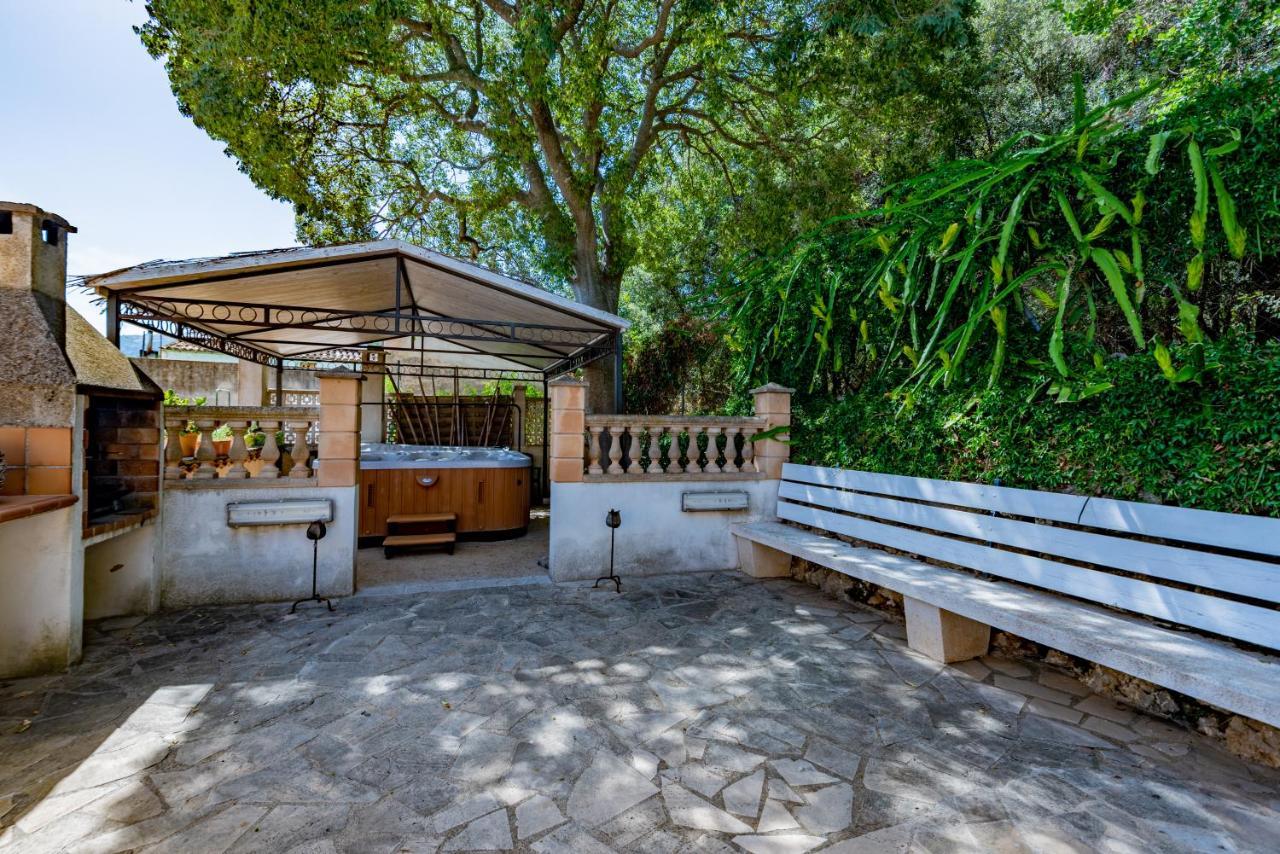 Villa In Center Of Pollensa With Pool And Jacuzzi Eksteriør billede